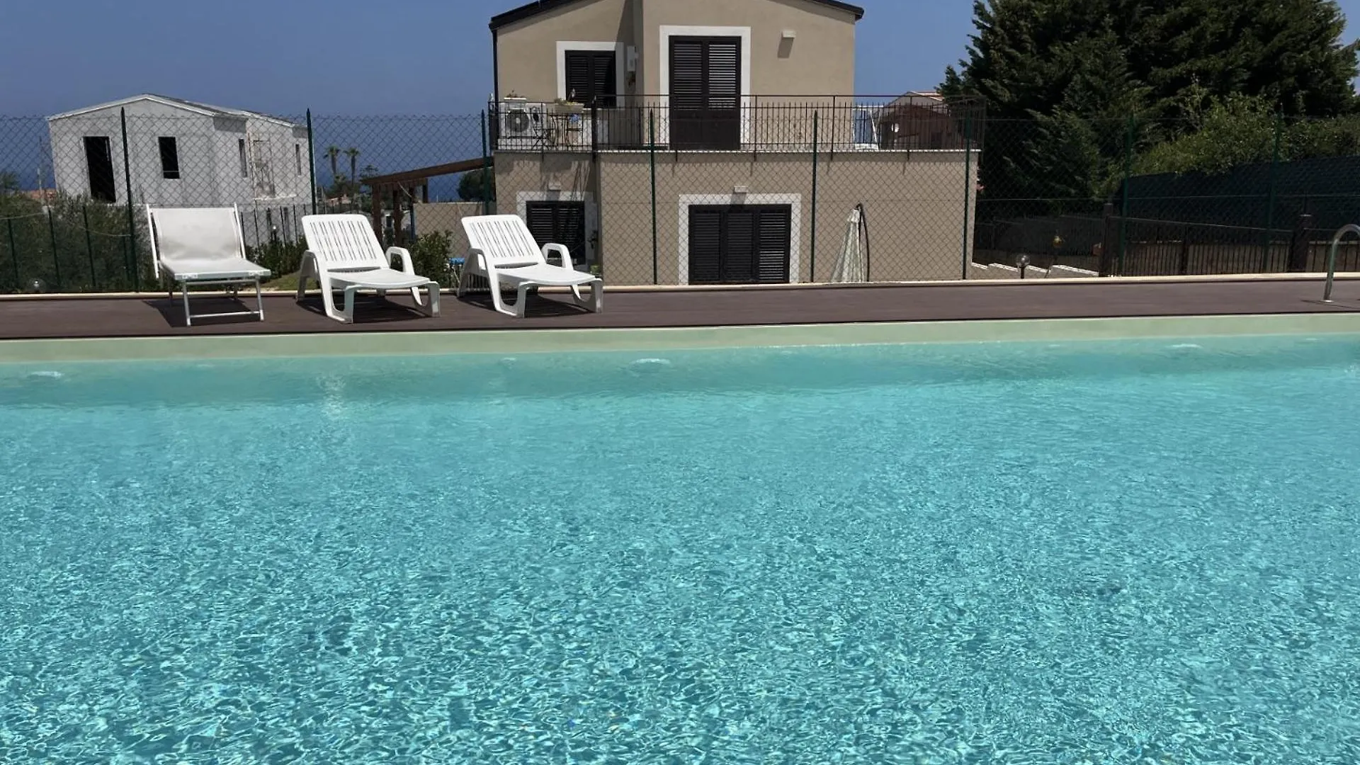 Casa Vacanze Villa Ale Альтавилла-Милича